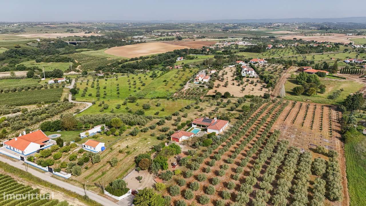 Quinta com piscina e vista sobre o Ribatejo, entre conforto e natureza-5