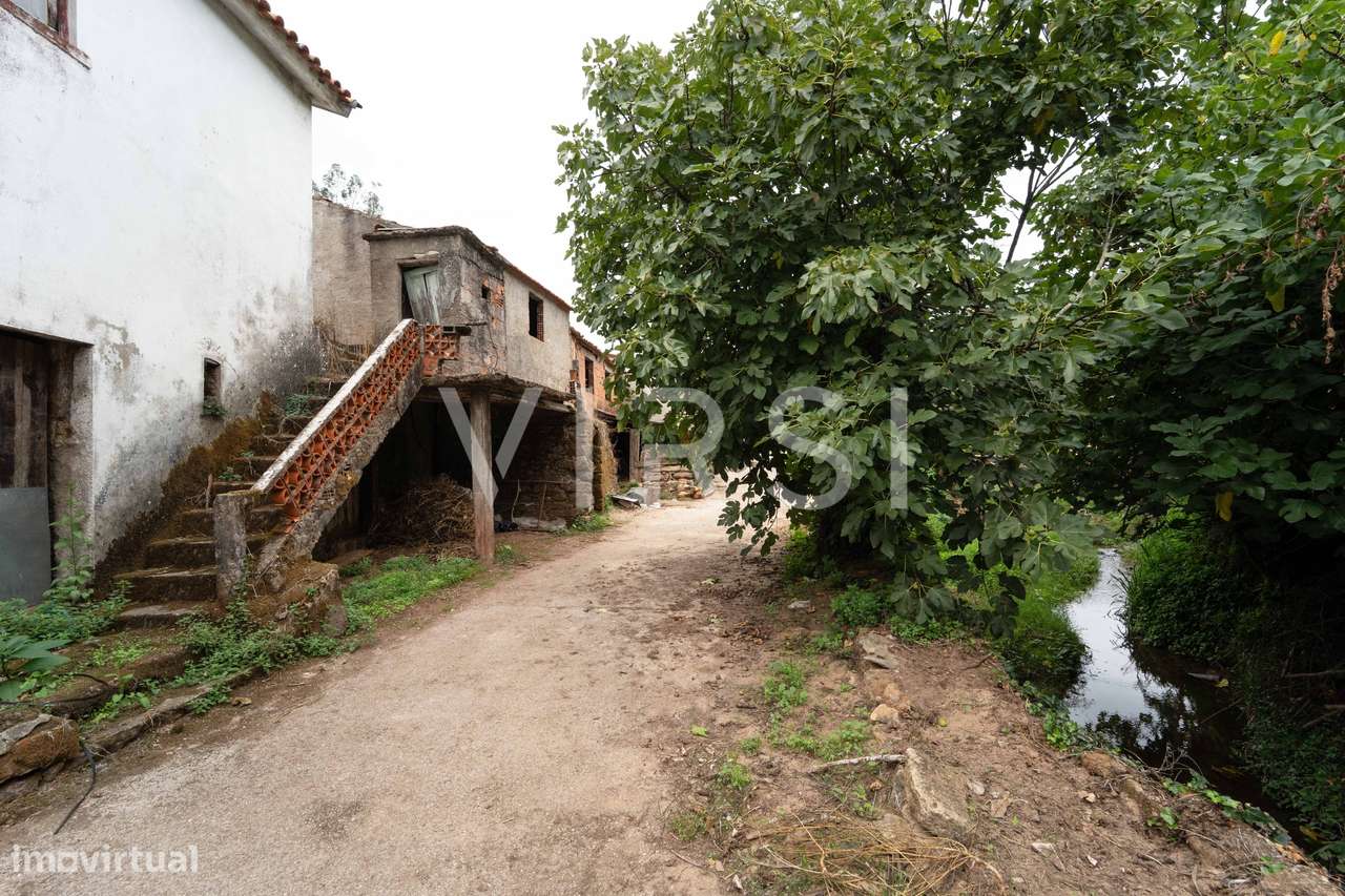 Moradia para reabilitar a 15 min de Coimbra - Urzelhe-21