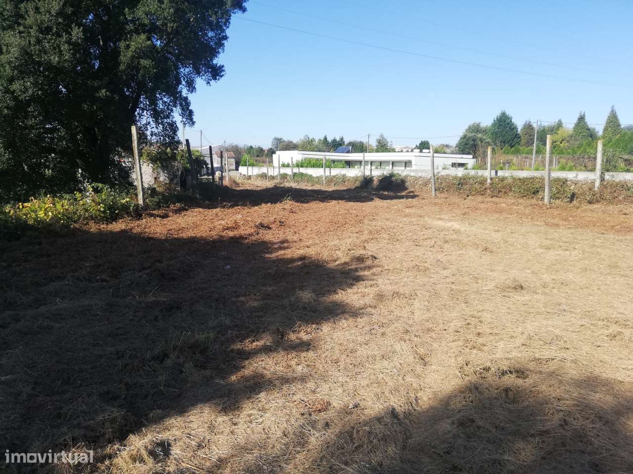 VENDE-SE TERRENO PARA CONSTRUÇÃO - Grande imagem: 5/6