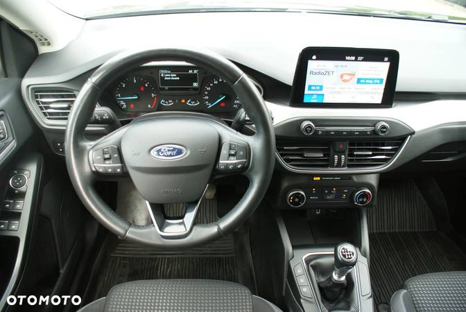 Ford Focus - 8