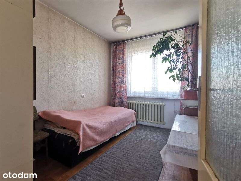 Sprzedam mieszkanie z balkonem , do remontu-5