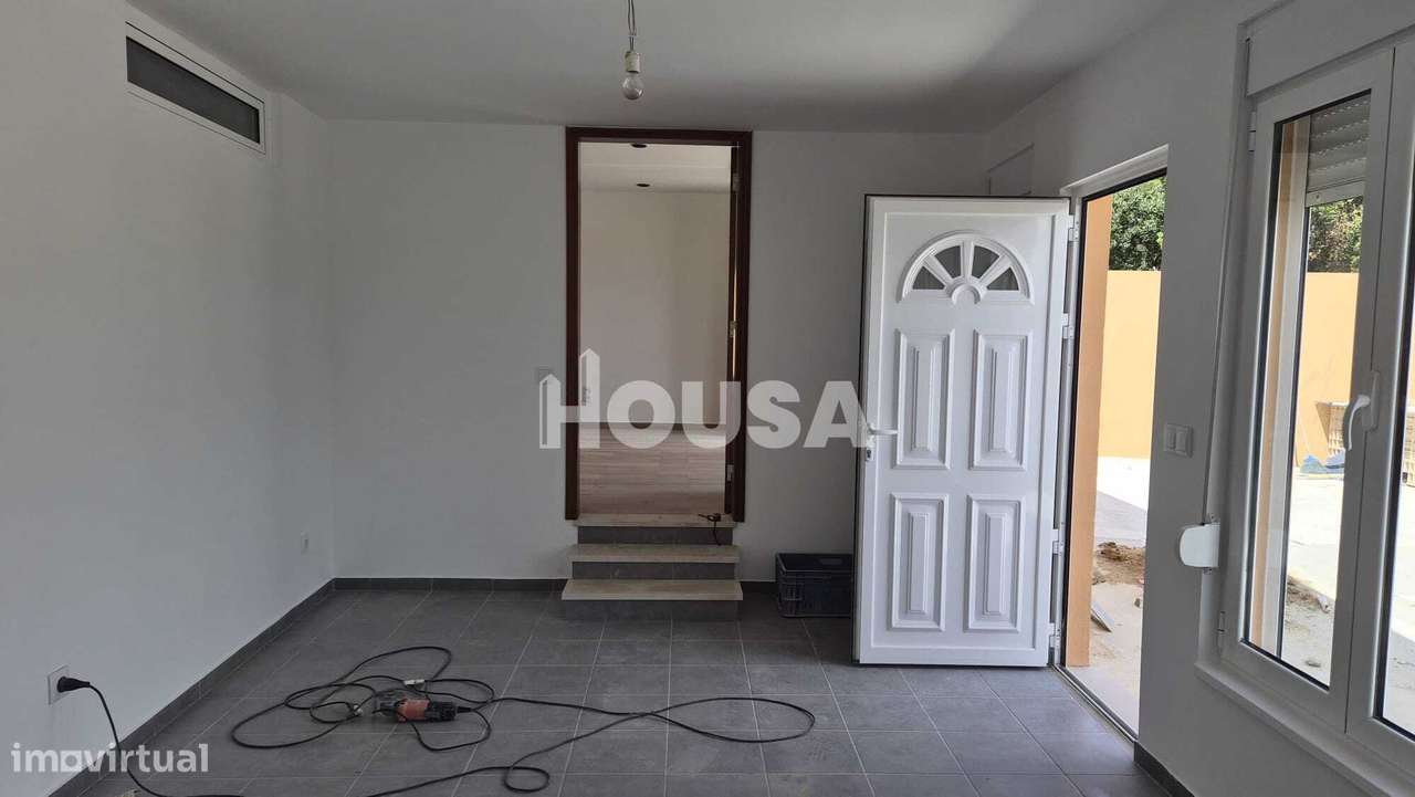 Moradia T3 Renovada | Azoia – Leiria-15