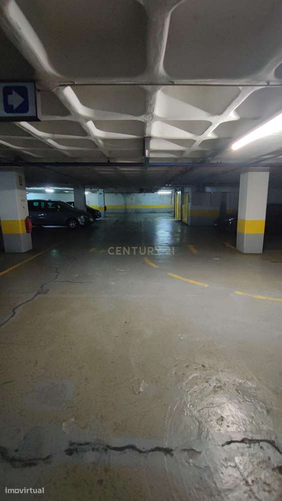 Espaço de Estacionamento em Alvalade, Lisboa-9