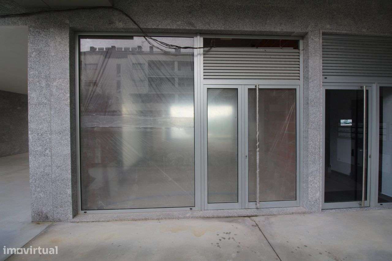 Loja com Excelentes Áreas - Grande imagem: 3/11