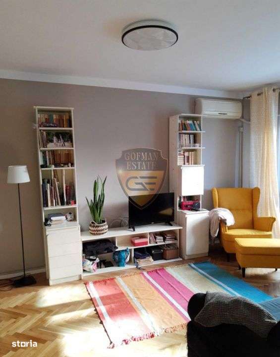 3 camere, Ultracentral la 200 m de plaja ,balcon,  jardiniera, renovat - Imagine principală: 5/7