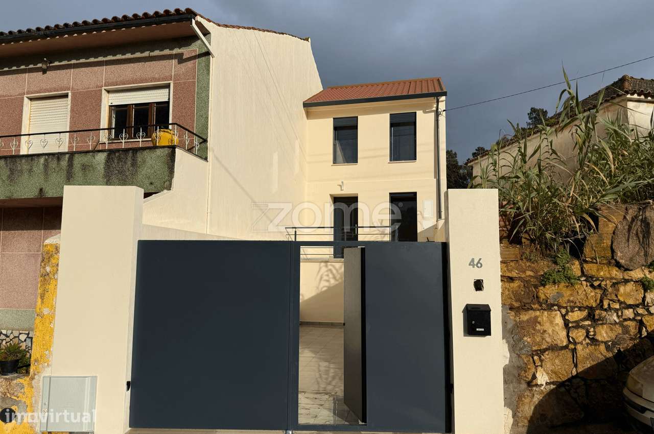 Moradia totalmente remodela com estacionamento | Brasfemes | Coimbra - Grande imagem: 4/52