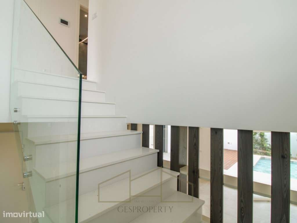 Moradia Isolada T3 com piscina pronta a escriturar na Aroeira-32