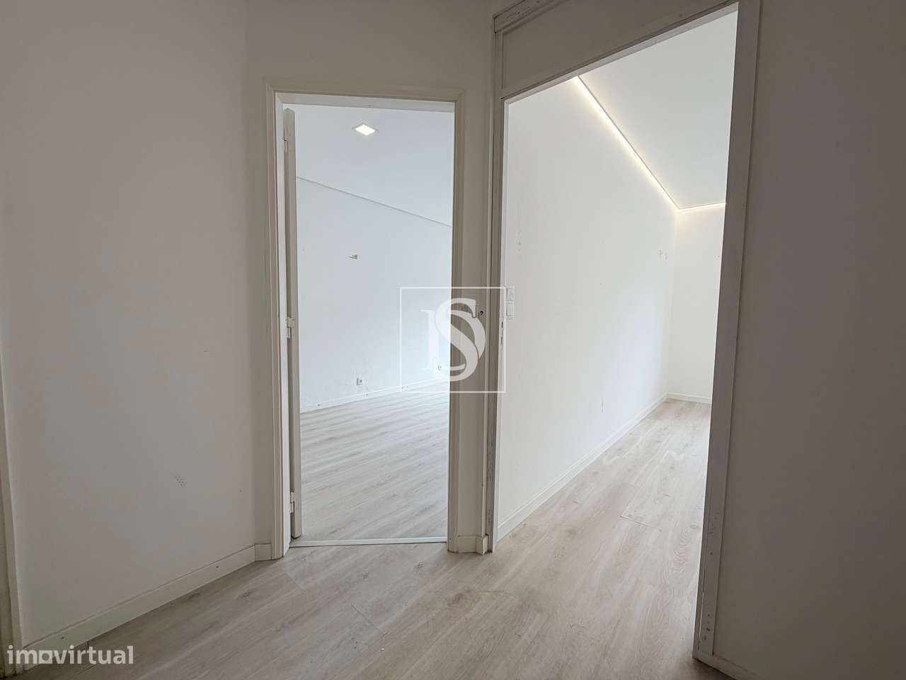 Oportunidade Única no Centro de Viana  – Venda por Propostas Múltiplas - Grande imagem: 5/31