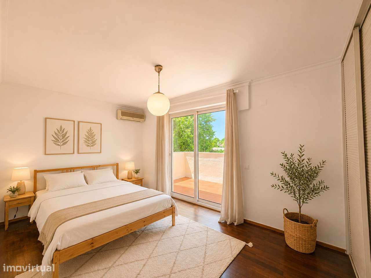 Apartamento T5 Duplex | A poucos passos da St. Julian’s School | Mais-23