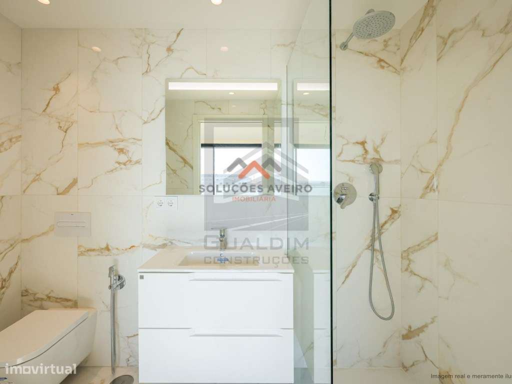 Apartamento T2+ Terraço Implex em Aveiro!-21