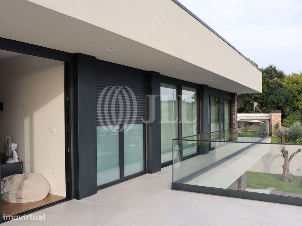 Moradia T4 com piscina em Vila Nova de Famalicão, Braga - Grande imagem: 5/10