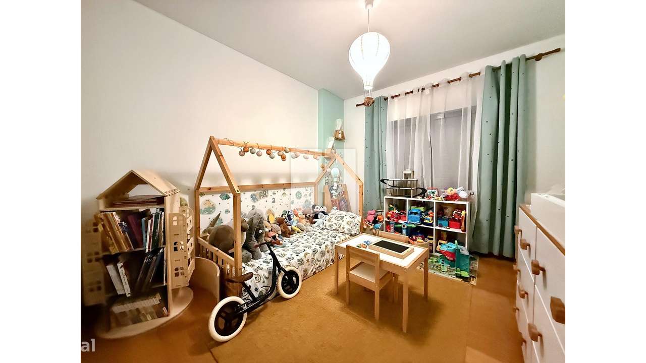 Apartamento T3 c/ Garagem-30