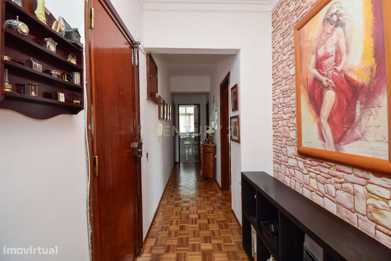 T3 Luminoso na Rinchoa (Rio de Mouro) | Varandas a Sul | Excelente Loc-18