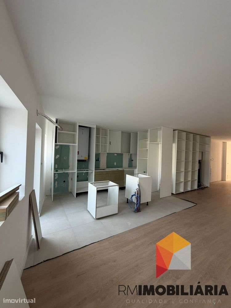 Apartamentos T2+1 NOVOS em Costa Cabral-17