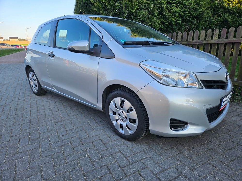 Toyota Yaris III (2011-2019) 1.0 VVT-i Life 2013