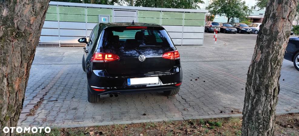 Volkswagen Golf - 5