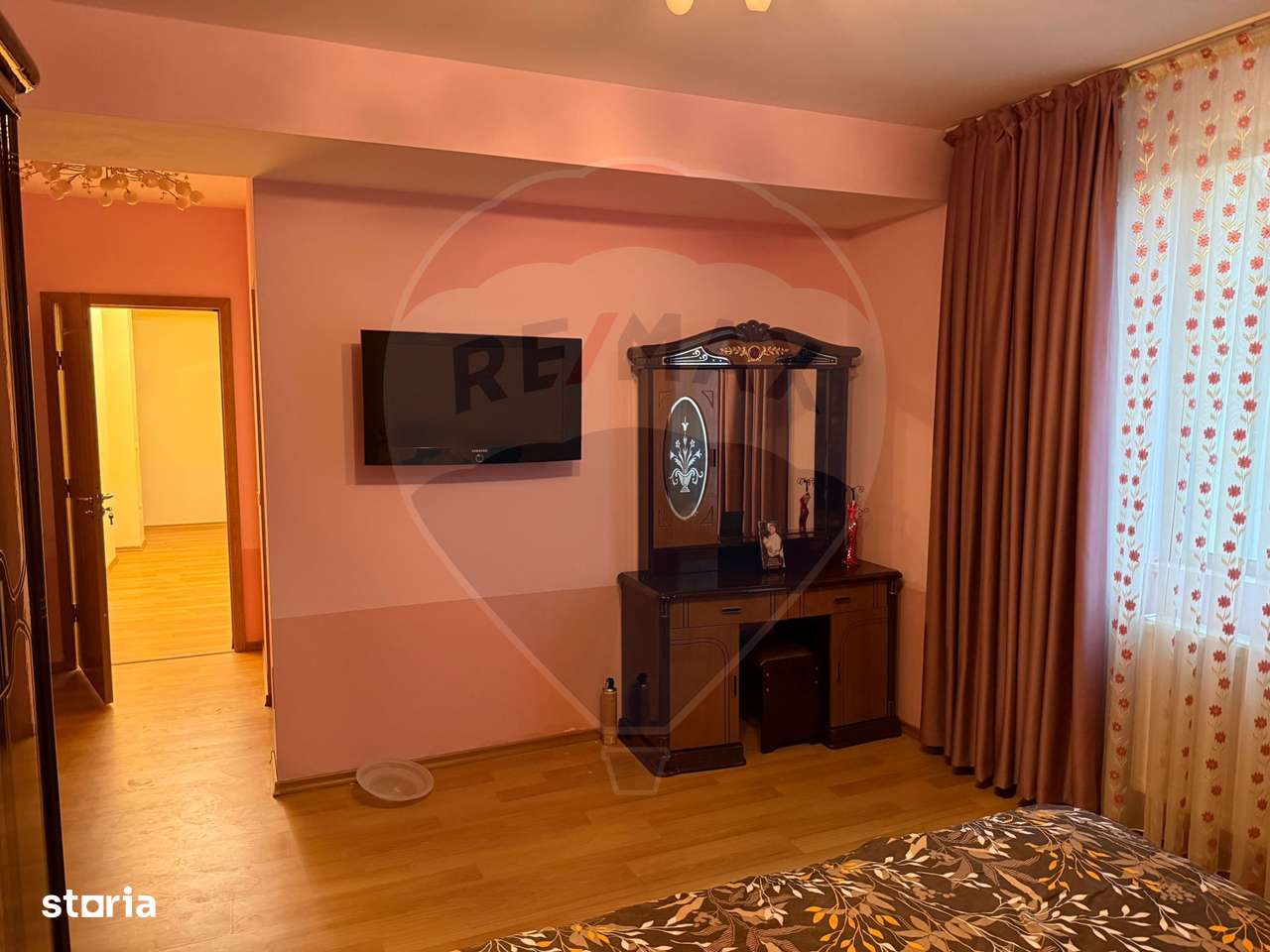 VANZARE Apartament cu 3 camere in zona Voluntari-17