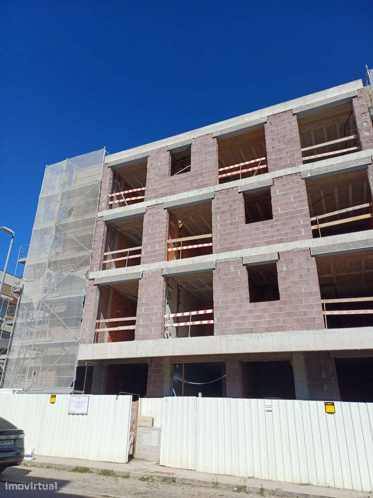 Comprar Modernos e Equipados T2 Alfena-14