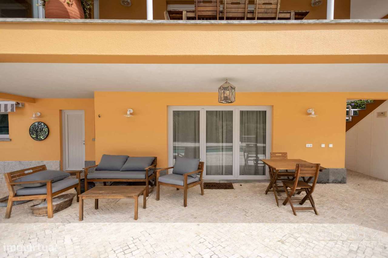 Private Estate - Multi Family - Estoril Villa-21