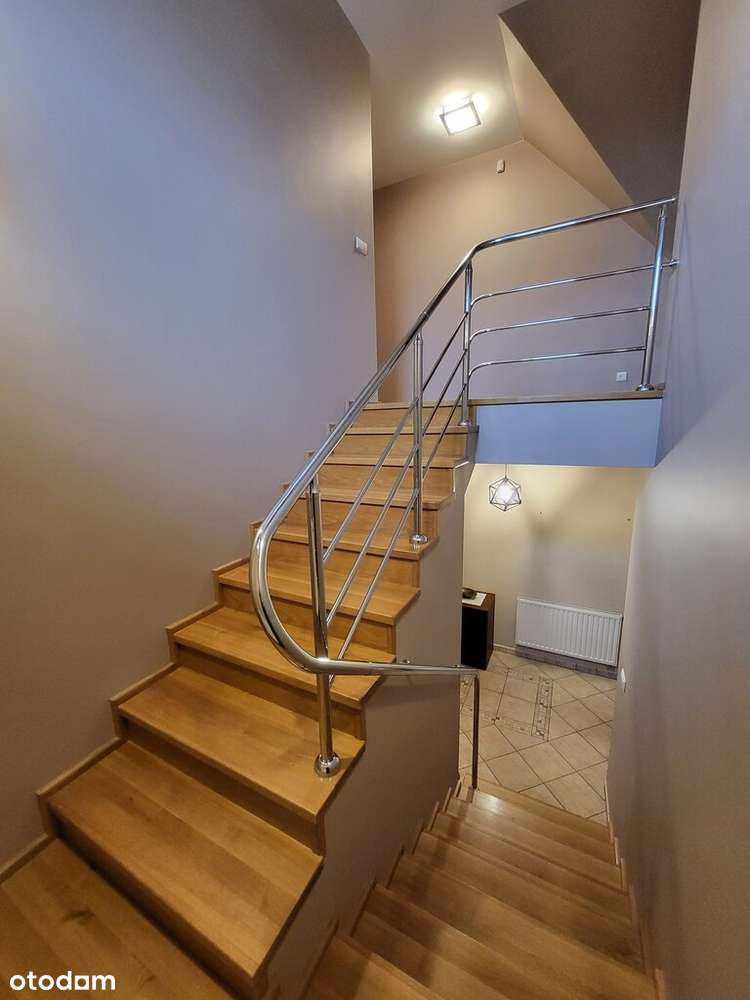 DOM DLA 1 lub 2 RODZIN 241 M2, WYSOKI STD SKÓRZEWO-18