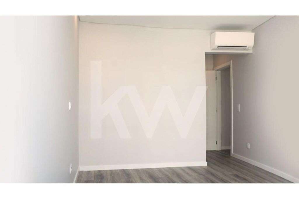 Apartamento T3 Duplex em construção, com garagem e terraço de 66 m2. A - Grande imagem: 5/12