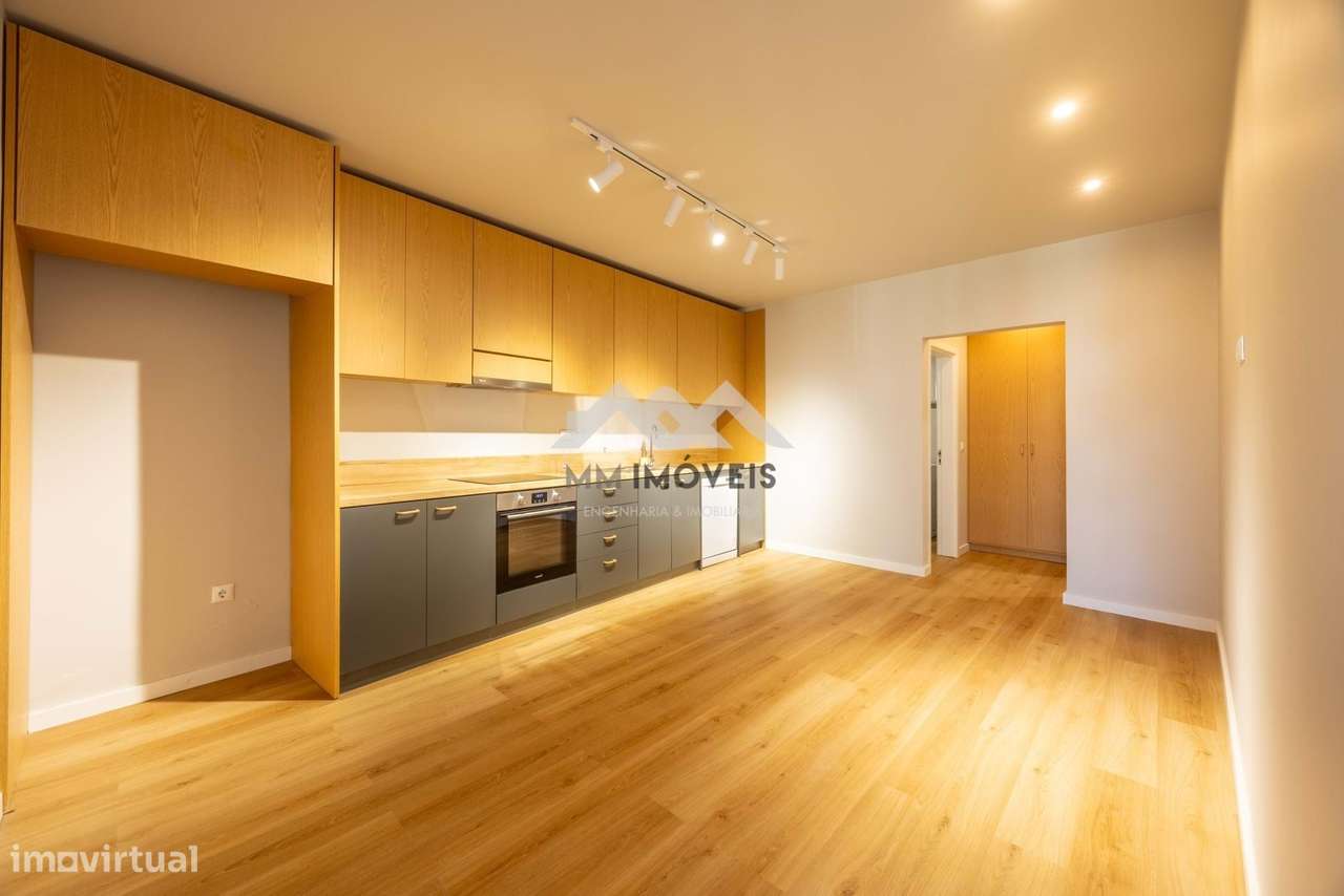 Andar Moradia T2 | Valongo | Fase Final de Legalização P/Habitação | R - Grande imagem: 3/17