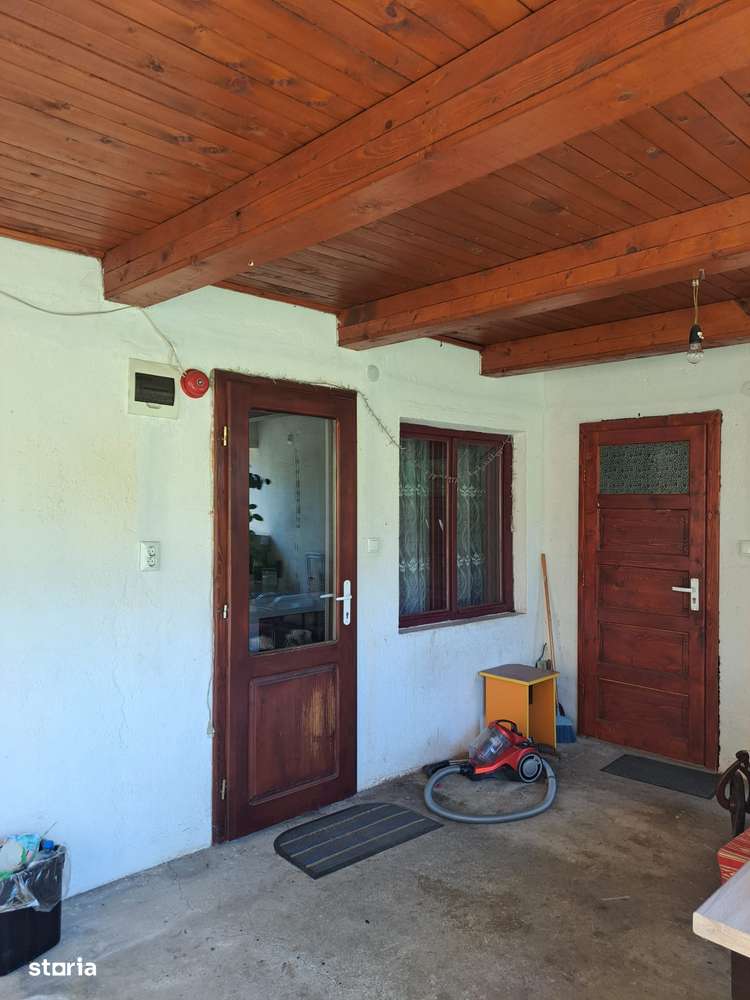 Casă Rogerius zona str. Lacul Roșu-Iasomiei 3 camere, bucătărie, 2 băi - Imagine principală: 2/13