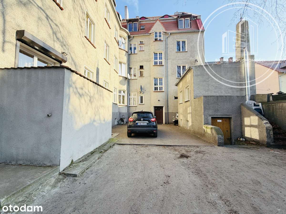 Przestronne 3 pokojowe mieszkanie /78 m2/ 1 piętro-12