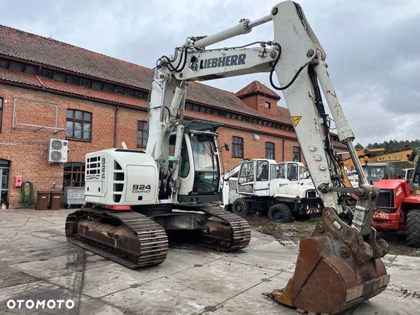 Liebherr R924 COMPACT - 7