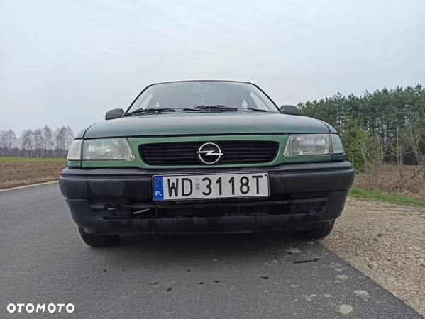 Opel Astra 1.4 Base - 2
