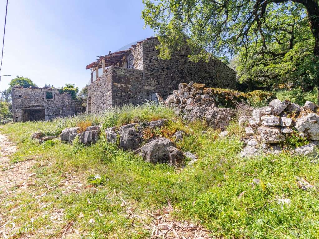 Ruina em pedra para reconstruir - S. Bento, Porto de Mós-5