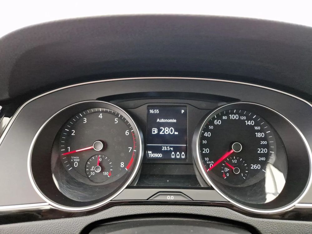 Volkswagen Passat Petrol 150CP 2019 Foto 7