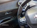 Peugeot 5008 1.2 PureTech Allure S&S EAT8 - 36