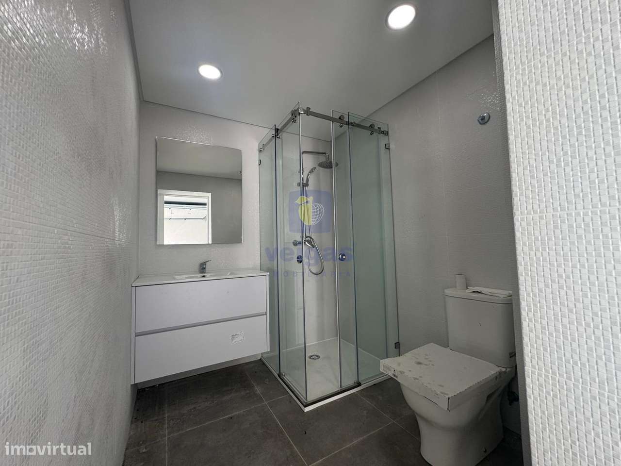 Moradia T4 C/ Piscina -  Bairro Primavera-22