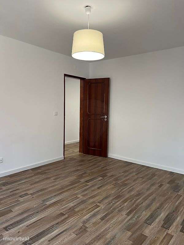 Moradia T2 para arrendamento - Grande imagem: 5/15