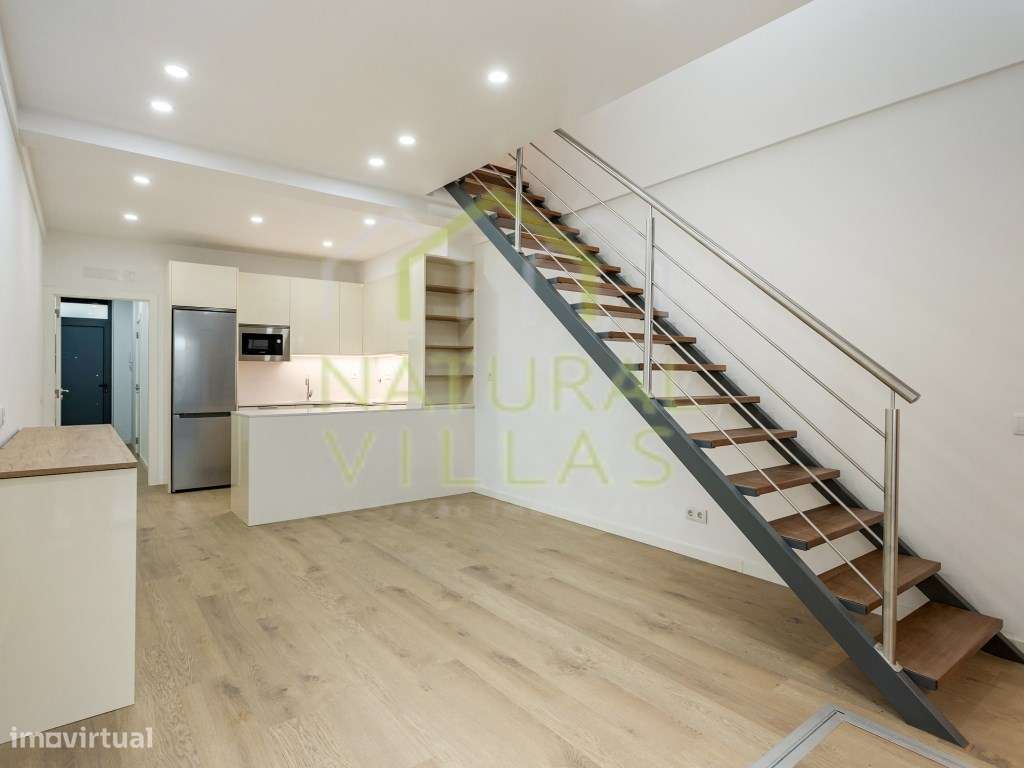 Moradia em Banda T2 Moderna junto à Baixa de Faro - Grande imagem: 2/15