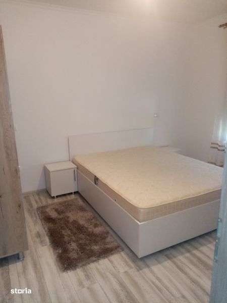 Închiriez apartament - Imagine principală: 4/8