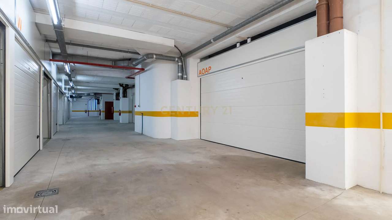 Arrecadação/Box para Arrendamento em Vila Nova de Gaia - Grande imagem: 4/30