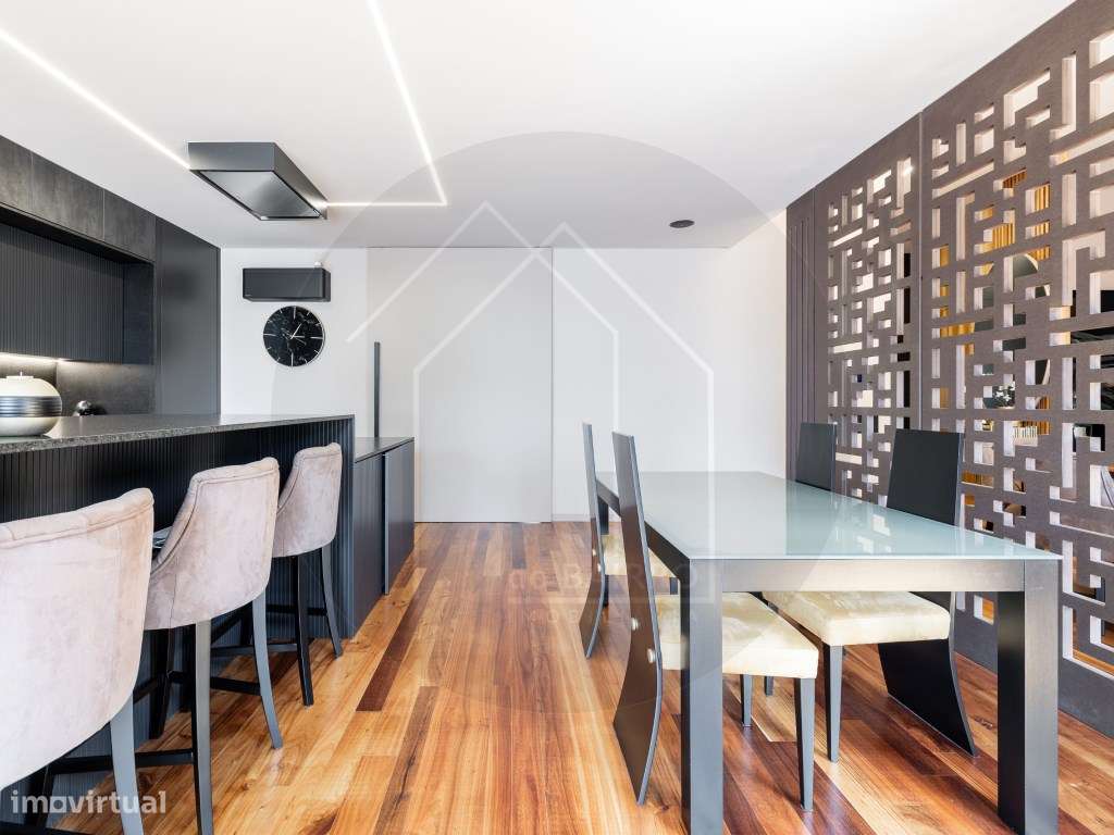 Moradia T6, térrea contemporânea, piscina, terraços e jardim junto ...-22