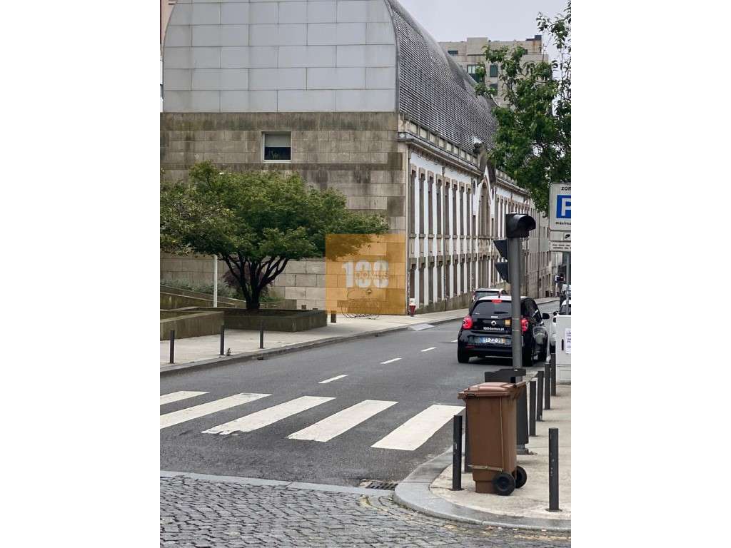 T0 novo com varanda - Baixa do Porto-19