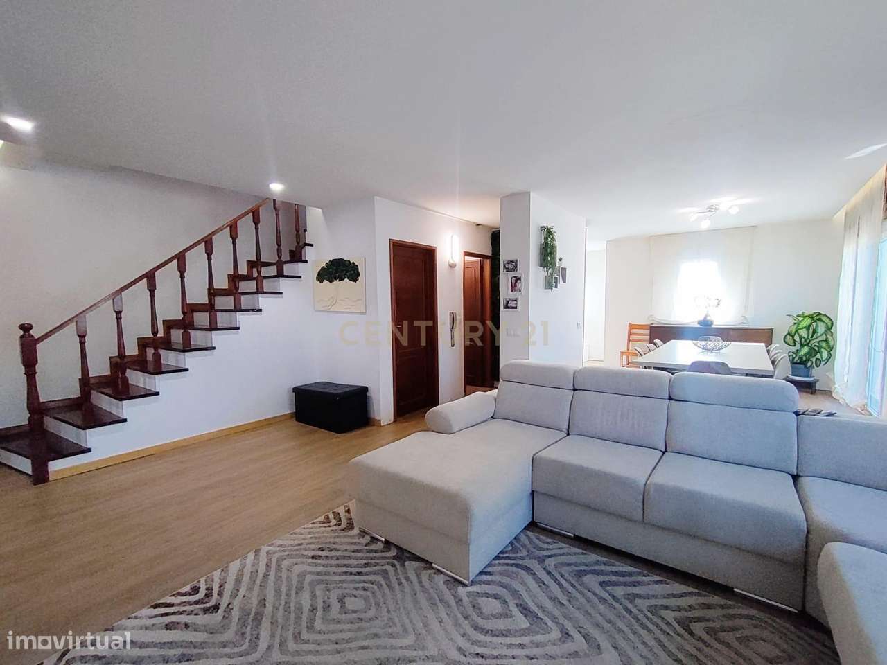 Moradia de três pisos e três frentes, em Touguinhó, Vila do Conde - Grande imagem: 4/23