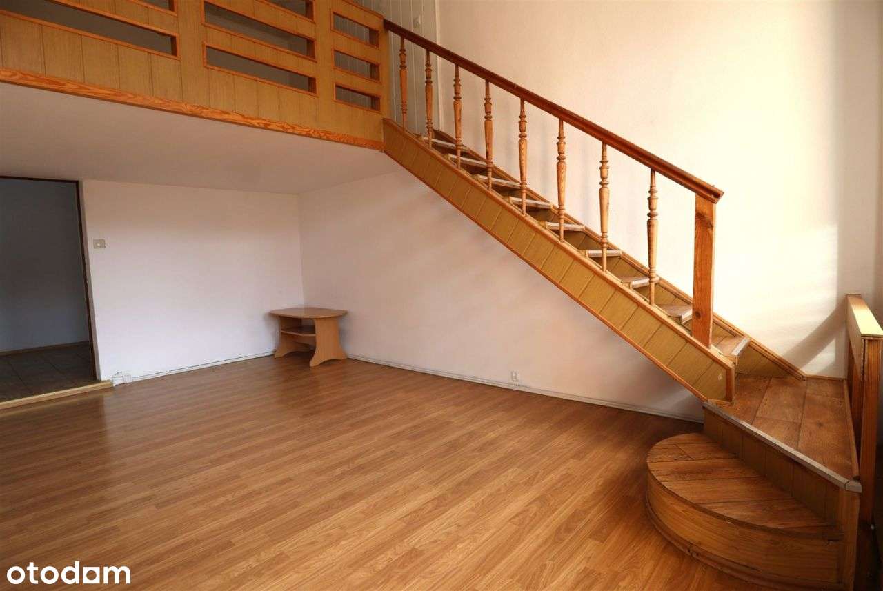 Antresola i balkon – hit na Dworcowej-3