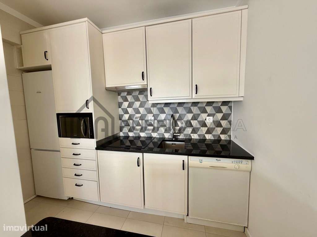 Apartamento T1 renovado com vista mar a 100 metros da praia - Quart...-13