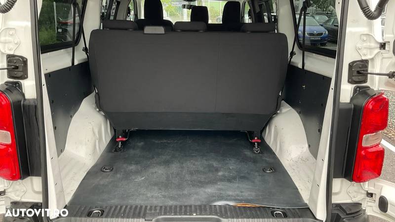 Toyota Proace Verso 1.5 D-4D 120CP 8+1 L2H1 Base - 7