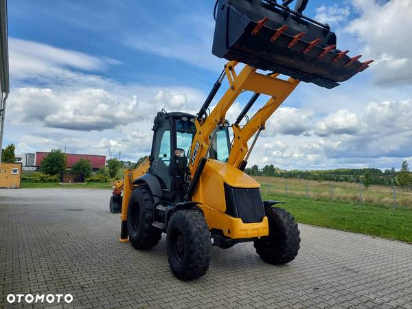 JCB 3CX Contractor - 7