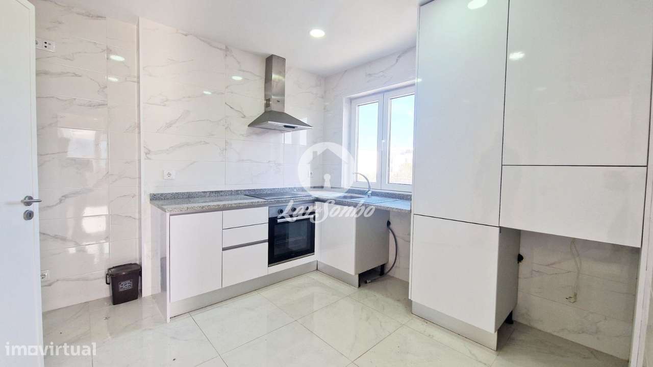 Apartamento T4 no centro de Vila do Conde - Grande imagem: 3/16