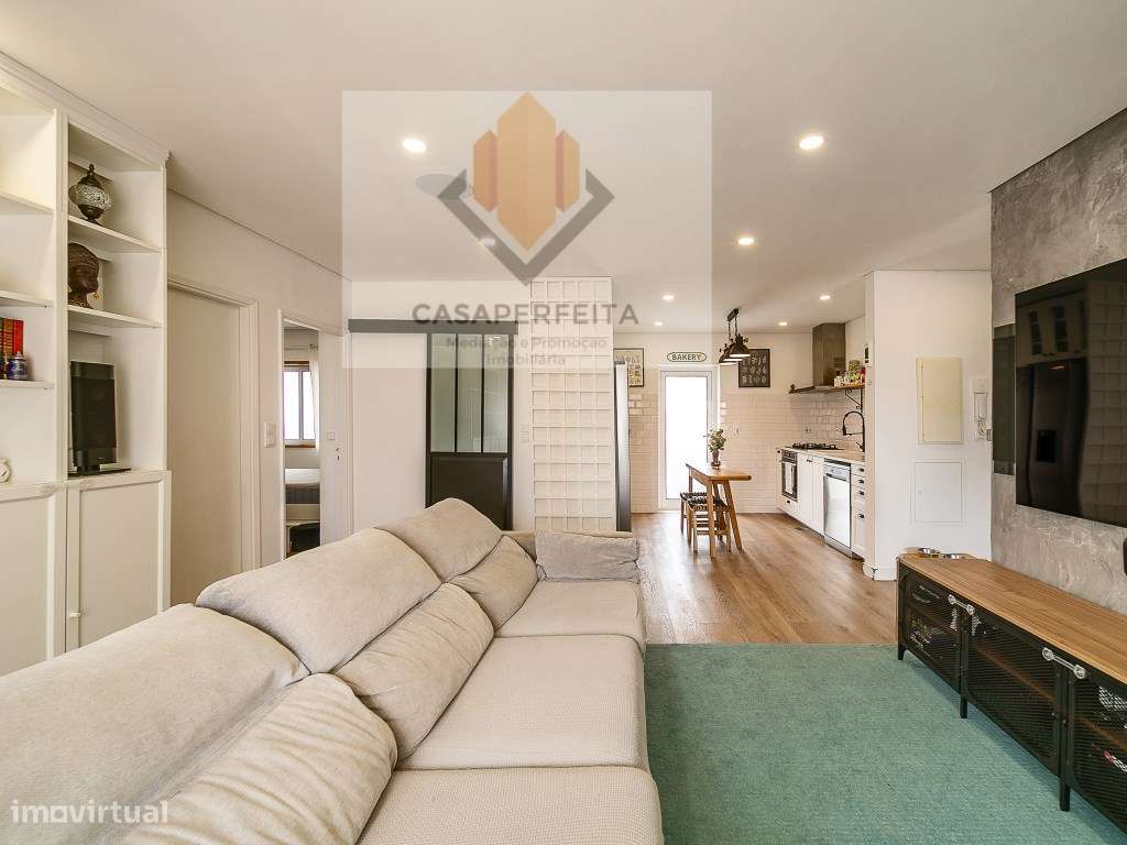 Apartamento T3 Renovado com Varandas, Lugar Garagem e Arrumo - Cent...-9