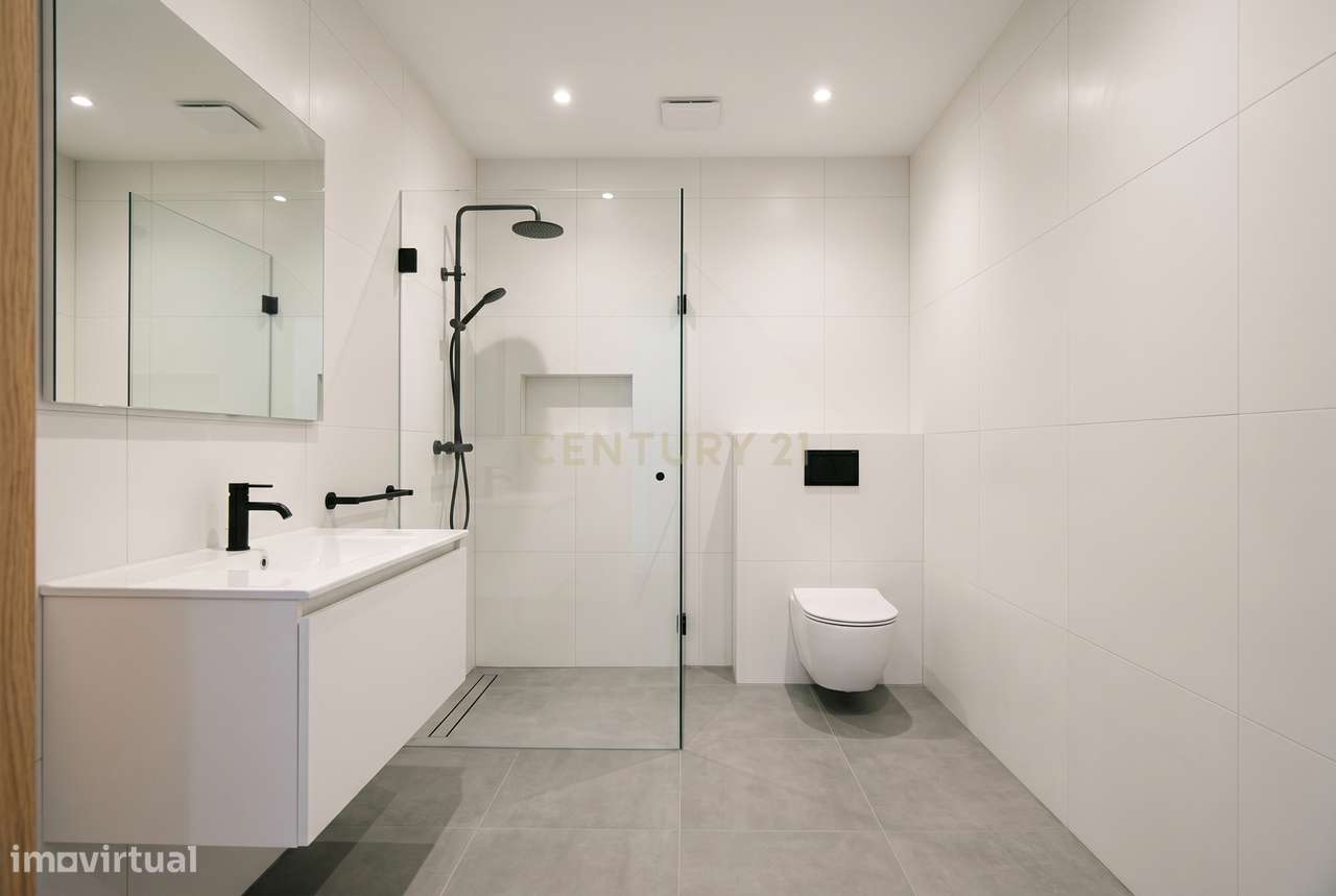 Apartamento T1 para Remodelação-8