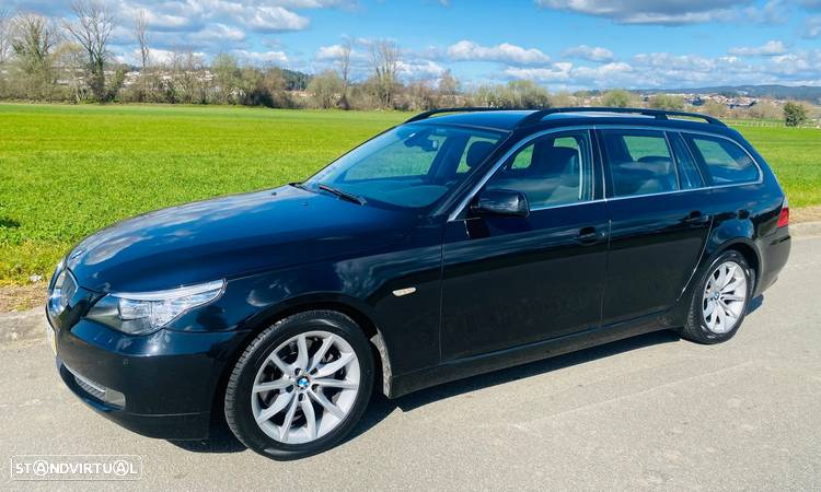 BMW 520 d Touring Executive - 1