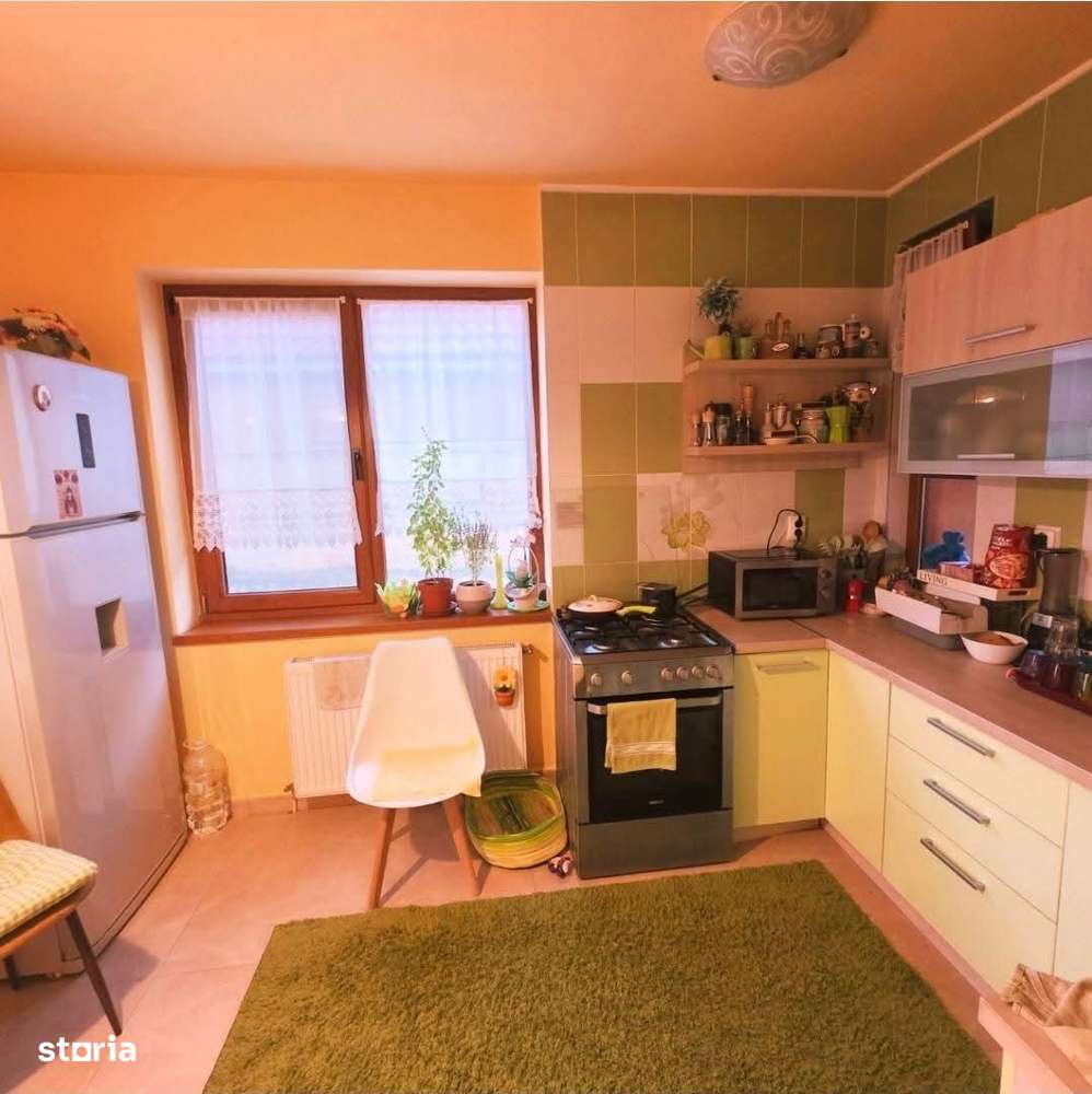 Vand casa si gur in curte Harman - Imagine principală: 4/9